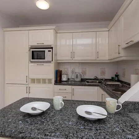 Santa Maria 118 - One Bed * أذيخي